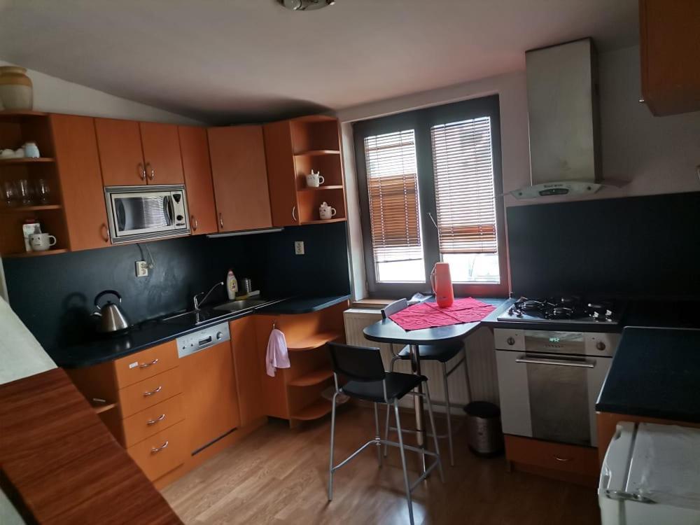 Anh' Private Rooms For Tourist Bratislava Exterior photo